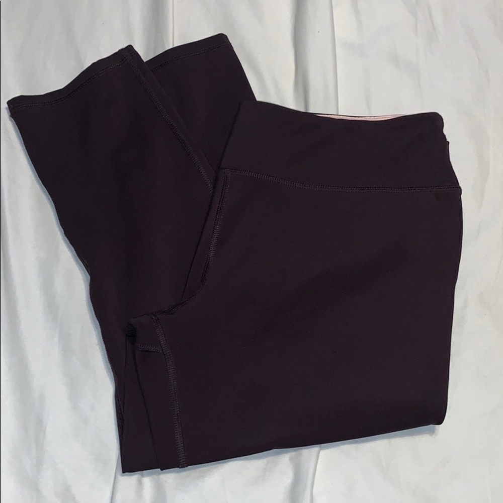 EUC Marika Sport Capri Leggings